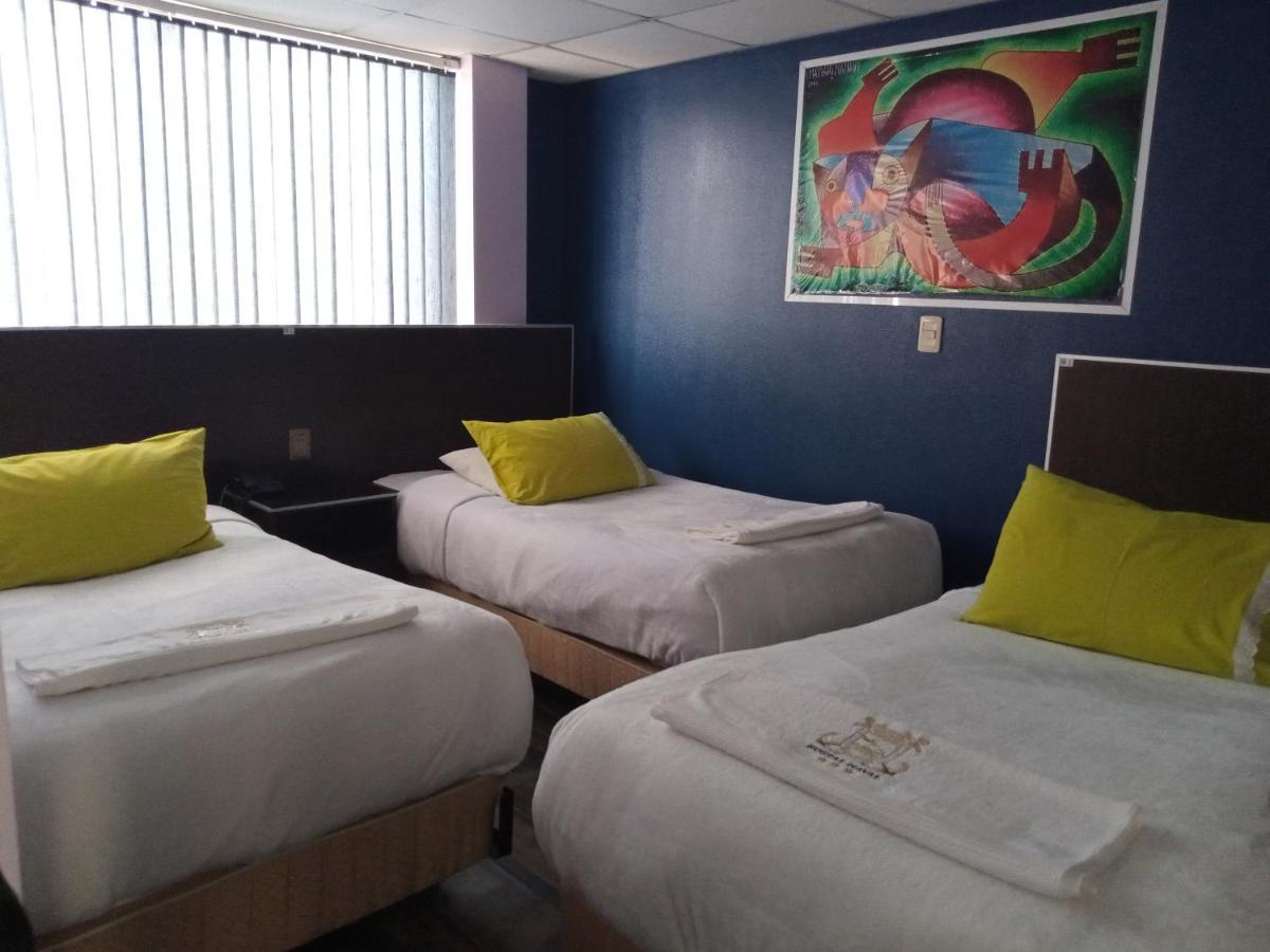 Hostal Naval *